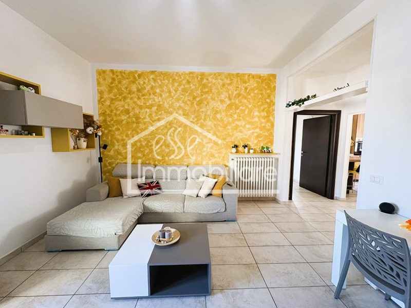 Quadrilocale in Vendita a San Miniato, zona Ponte a Egola, 165'000€, 100 m², con Box