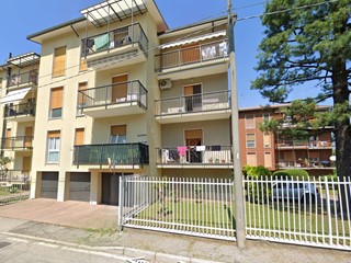 Appartamento in Vendita a Besana in Brianza, 66'750€, 84 m², con Box