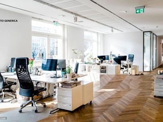 Ufficio in Affitto a Cascina, 600€, 100 m²