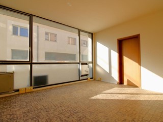 Ufficio in Affitto a Cascina, 600&euro;, 100 m²