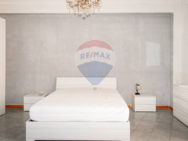 Quadrilocale in Vendita a Aci Sant'Antonio, 80'000€, 104 m²