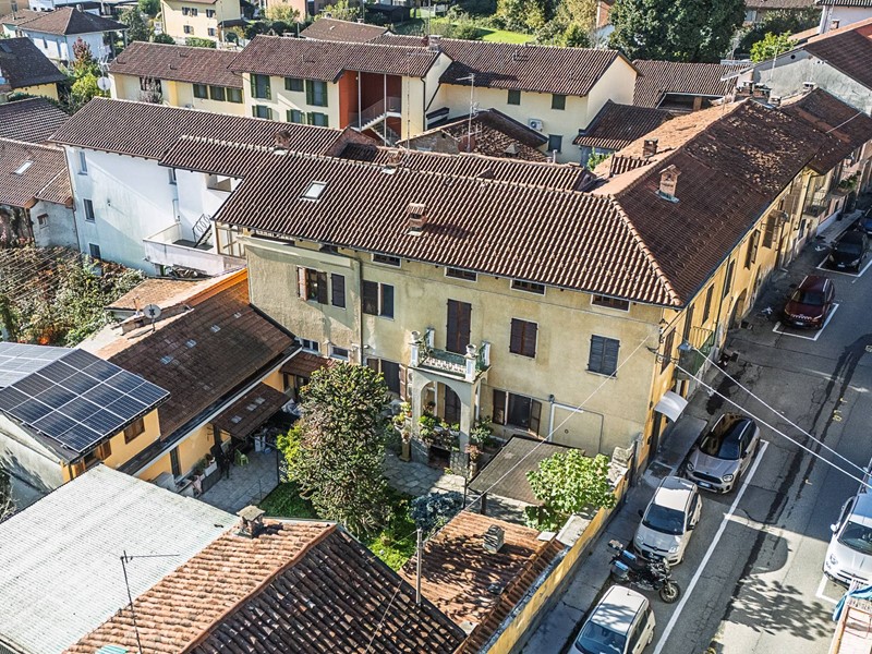 Appartamento in Vendita a Gassino Torinese, 190'000€, 340 m²