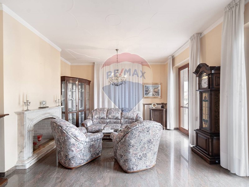 Villa in Vendita a Vidigulfo, 299'000&euro;, 191 m²