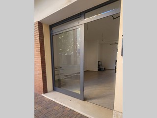 Immobile commerciale in Affitto a Cascina, 480€, 40 m²