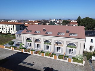 Villetta a schiera in Vendita a Noventa Vicentina, 295'000€, 247 m²