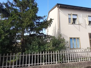 Casa Indipendente in Vendita a Vigarano Mainarda, 84'000€, 120 m²