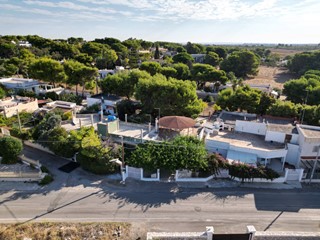 Villa in Vendita a Pulsano, 195'000€, 280 m²