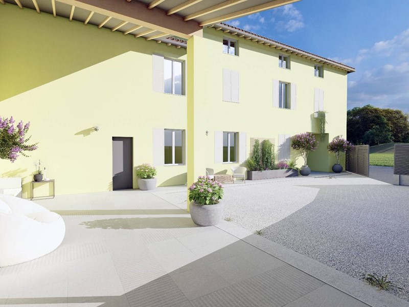 Rustico in Vendita a Felino, 85'000€, 260 m²