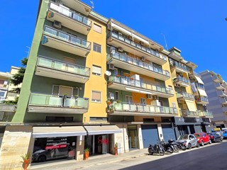 Quadrilocale in Vendita a Bari, 325'000€, 120 m²