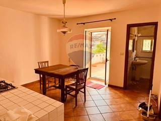 Casa Indipendente in Affitto a Zafferana Etnea, 650€, 120 m²