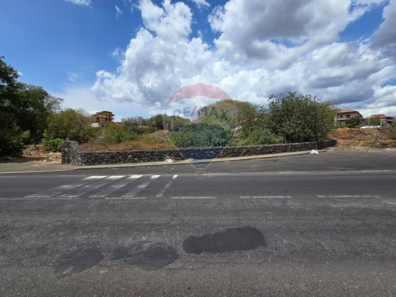 Terreno edificabile in Vendita a Belpasso, 26'000€, 800 m²