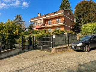 Attico in Vendita a Torino, 268'000€, 127 m²