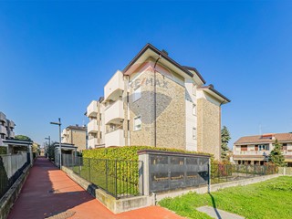 Trilocale in Vendita a Cesano Maderno, 289'000€, 95 m²