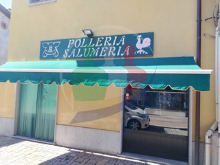 Attività commerciale in Vendita a Vinovo, 60'000€, 60 m²