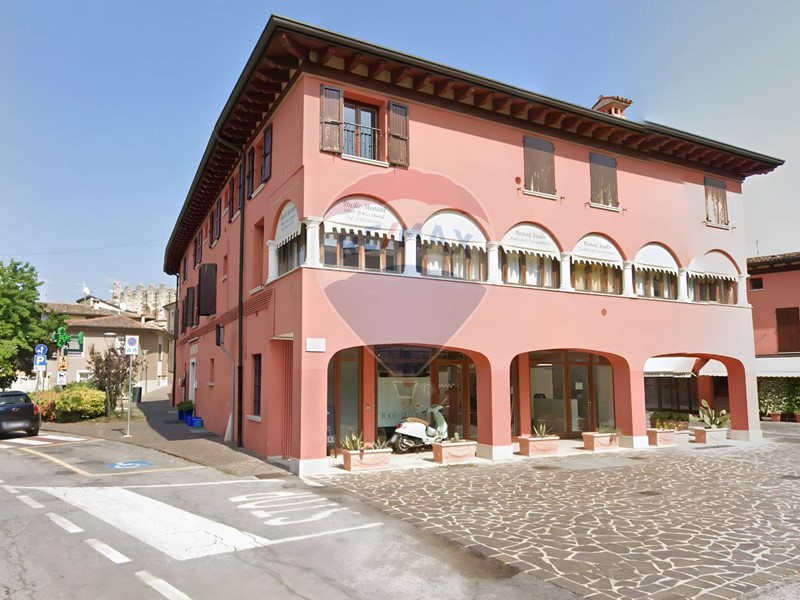 Trilocale in Vendita a Soiano Del Lago, 105'750€, 116 m²