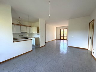 Quadrilocale in Vendita a Cerreto d'Esi, 78'000€, 95 m²