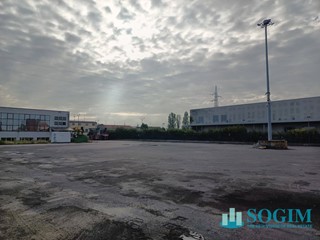 Terreno industriale in Vendita a Pioltello, 2'200'000€, 5250 m²