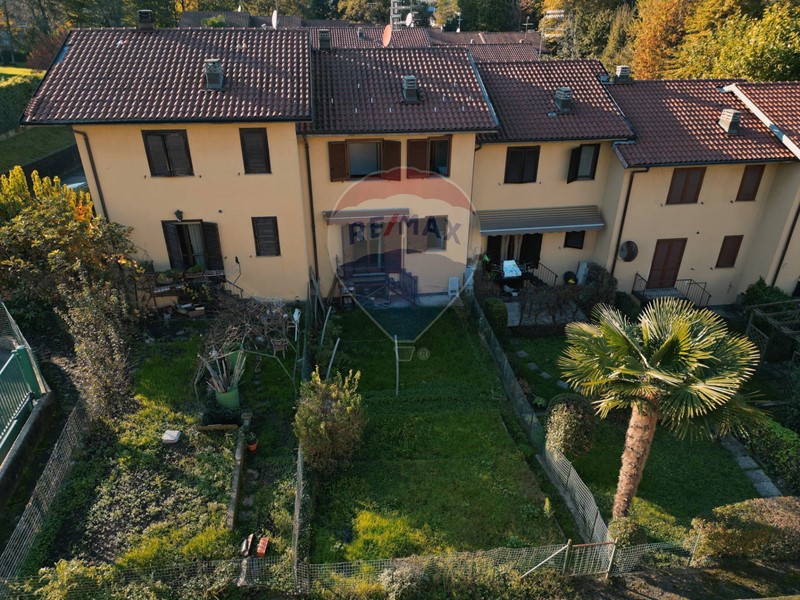 Villetta a schiera in Vendita a Galliate Lombardo, 210'000€, 149 m²