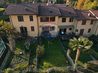 Villetta a schiera in Vendita a Galliate Lombardo, 210'000€, 149 m²
