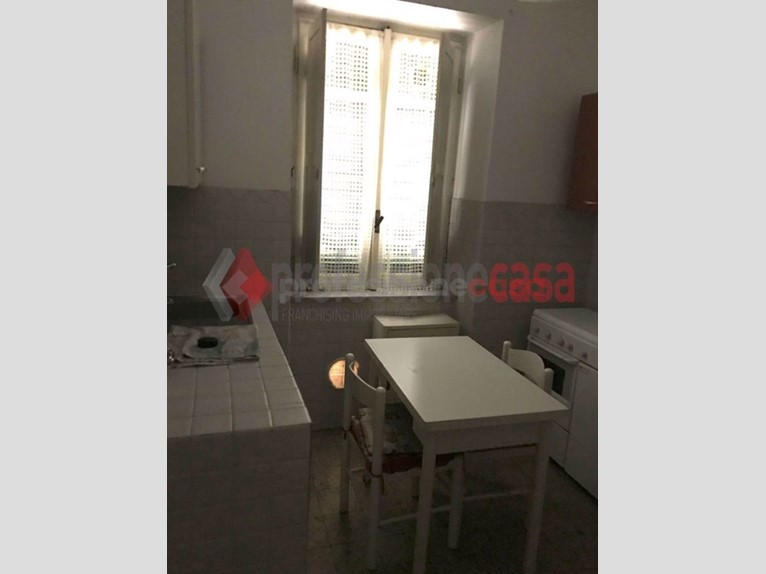 Monolocale in Vendita a Frosinone, 25'000€, 30 m²