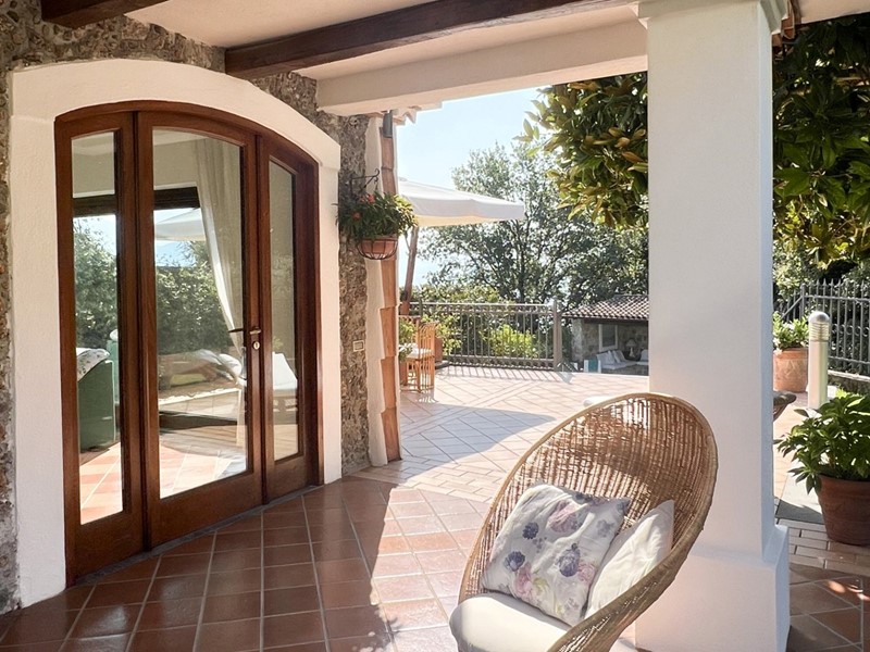 Villa bifamiliare in Vendita a San Giovanni a Piro, 490'000&euro;, 150 m², arredato