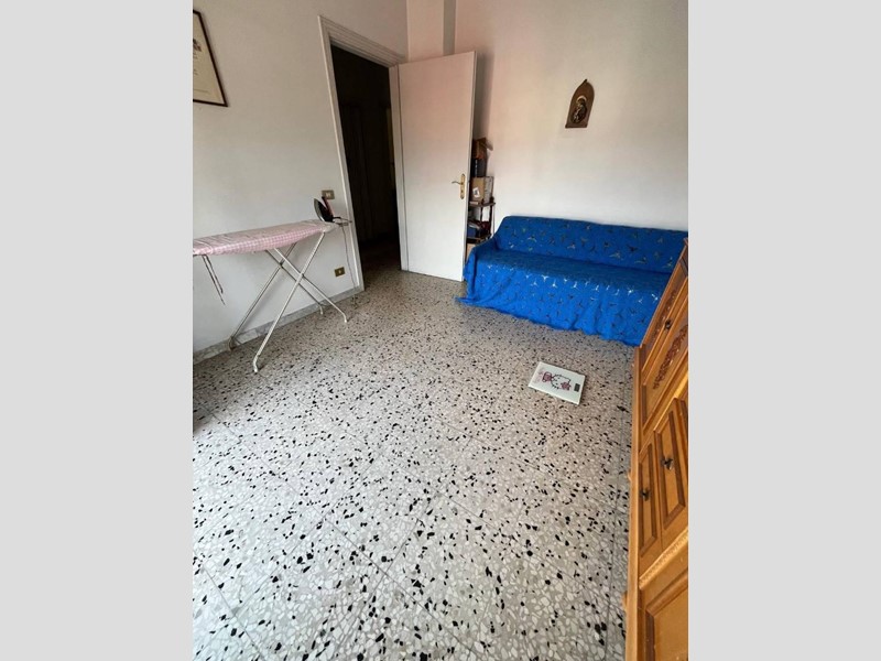 Appartamento in Vendita a Cosenza, 49'000€, 116 m²