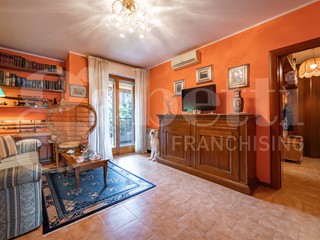 Trilocale in Vendita a Buccinasco, 289'000€, 78 m²