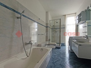 Trilocale in Affitto a Dormelletto, 950€, 94 m², arredato