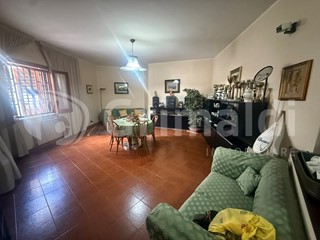 Quadrilocale in Vendita a Messina, 140'000€, 156 m²