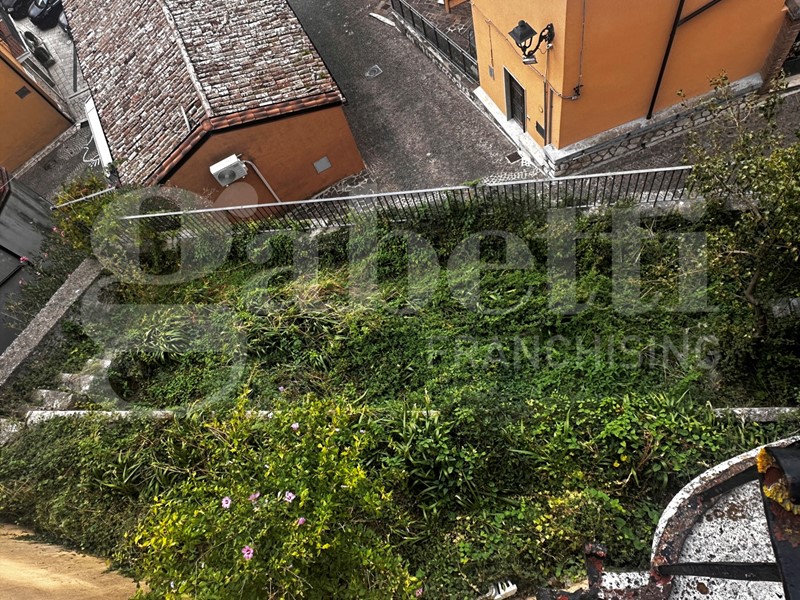 Appartamento in Vendita a Candida, 125'000&euro;, 146 m²