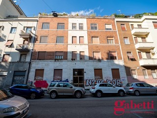 Bilocale in Vendita a Milano, 385'000€, 84 m²