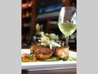 Attività commerciale in Vendita a Viareggio, zona Torre Del Lago Puccini, 790'000€, 300 m², arredato