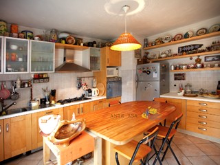 Trilocale in Vendita a Parma, zona Vigatto, 249'000€, 90 m²