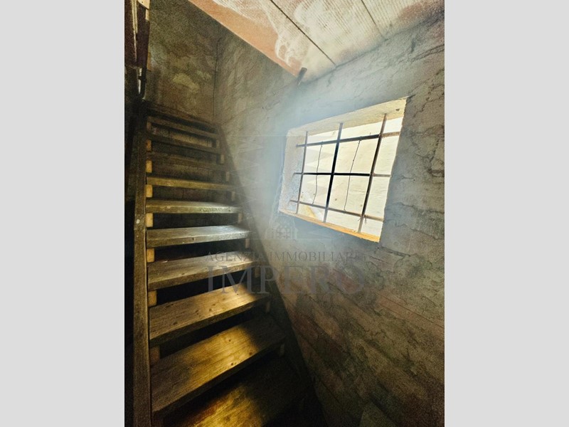 Casa Indipendente in Vendita a Isolabona, 30'000€, 60 m²