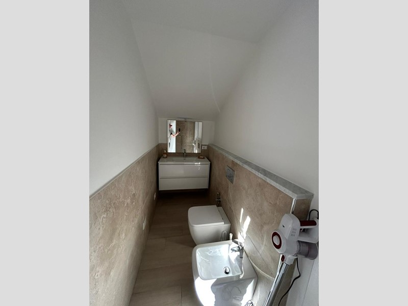 Appartamento in Affitto a Lerici, zona TELLARO, 1'800€, 100 m², arredato