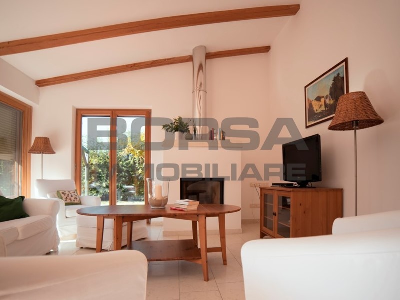 Casa Semi Indipendente in Vendita a Castagneto Carducci, 460'000€, 130 m², arredato