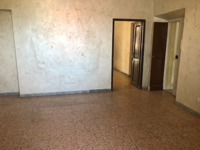 Trilocale in Vendita a Marcellina, 52'000&euro;, 75 m²