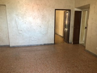 Trilocale in Vendita a Marcellina, 52'000€, 75 m²