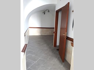 Attività commerciale in Affitto a Frascati, 1'000€, 35 m²