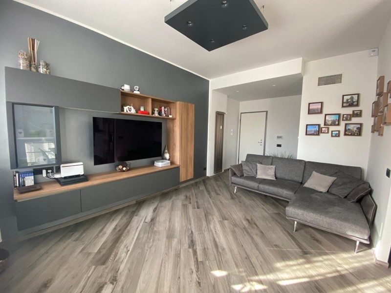 Quadrilocale in Vendita a Moncalieri, zona Testona, 210'000€, 90 m², con Box