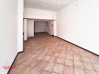 Immobile commerciale in Vendita a Torino, 45'000€, 38 m²