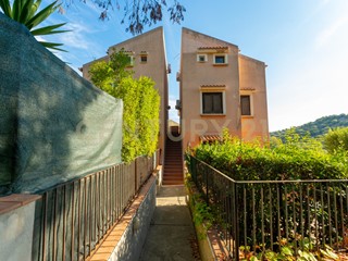 Casa Semi Indipendente in Vendita a Augusta, 164'000€, 67 m²