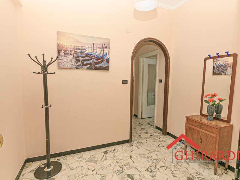 Quadrilocale in Affitto a Genova, zona Sestri Ponente, 650€, 72 m², arredato