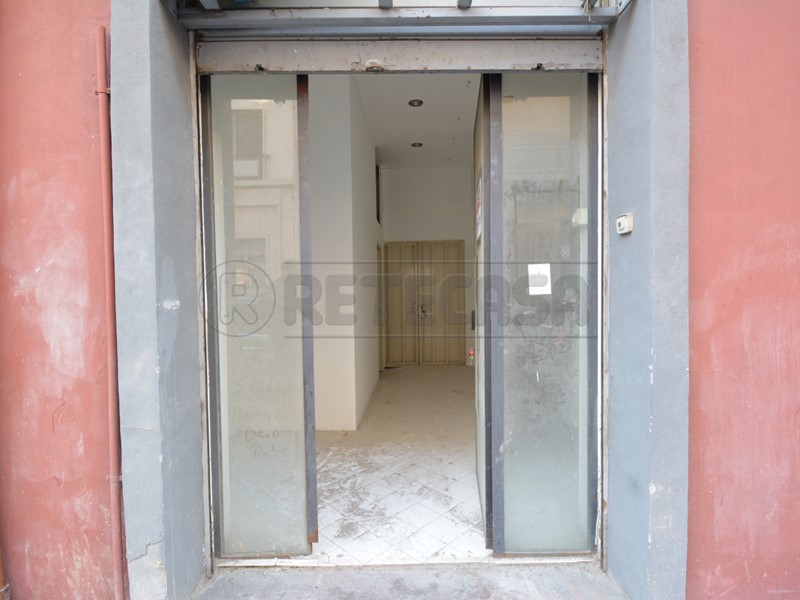 Immobile commerciale in Vendita a Messina, 65'000€, 22 m²