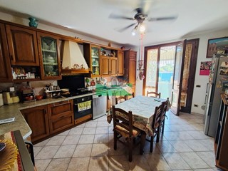 Casa Semi Indipendente in Vendita a Ravenna, 275'000€, 120 m²