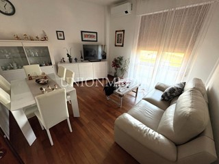 Appartamento in Vendita a Sarzana, 195'000€, 90 m²