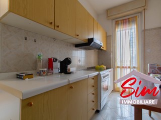 Bilocale in Vendita a Novara, zona Sant'Andrea, 59'000€, 65 m², con Box