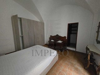 Quadrilocale in Vendita a Ventimiglia, zona Centro Storico, 148'000€, 84 m²