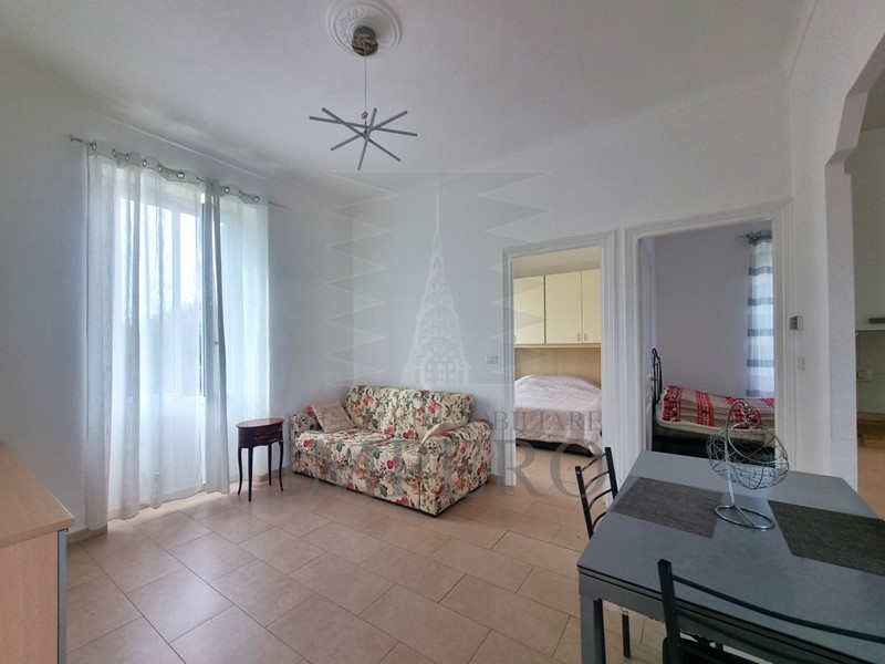 Casa Indipendente in Vendita a Ventimiglia, zona Nervia, 400'000€, 92 m²