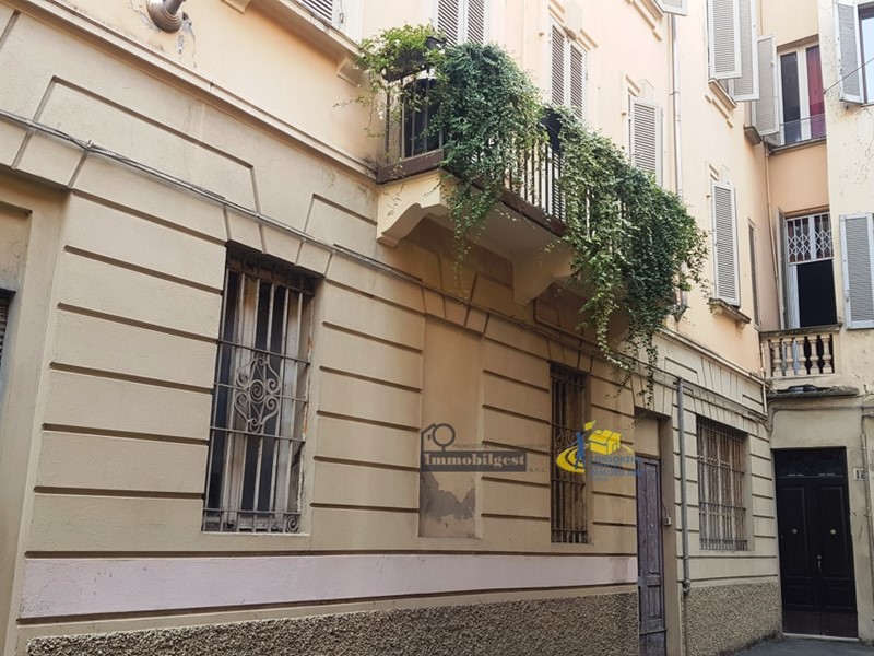 Trilocale in Affitto a Parma, zona Parma Centro, 900€, 107 m², arredato
